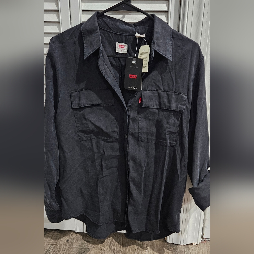 Levi's Black Button-Up Shirt